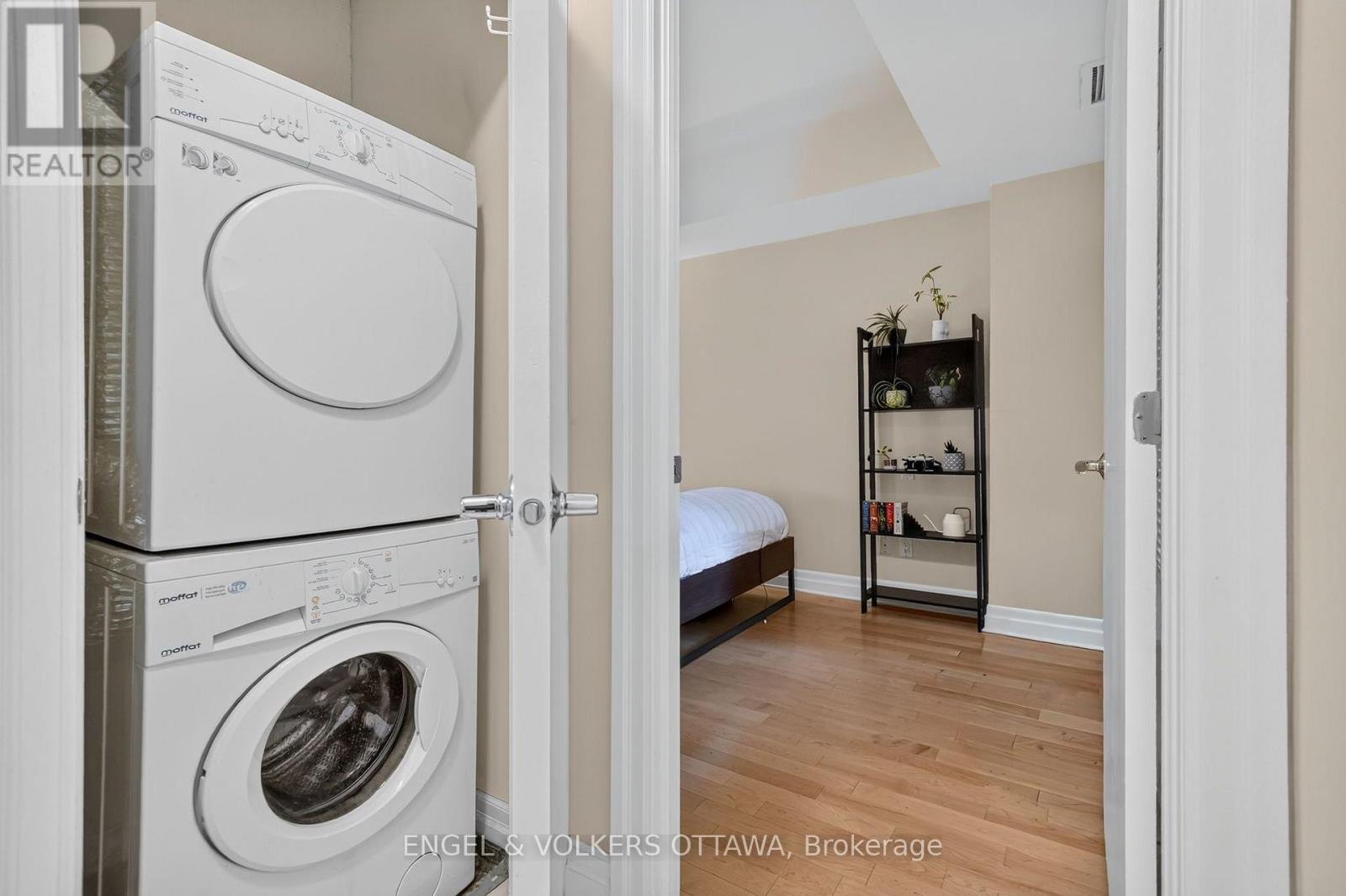 706 - 245 Kent Street Property Photo 17