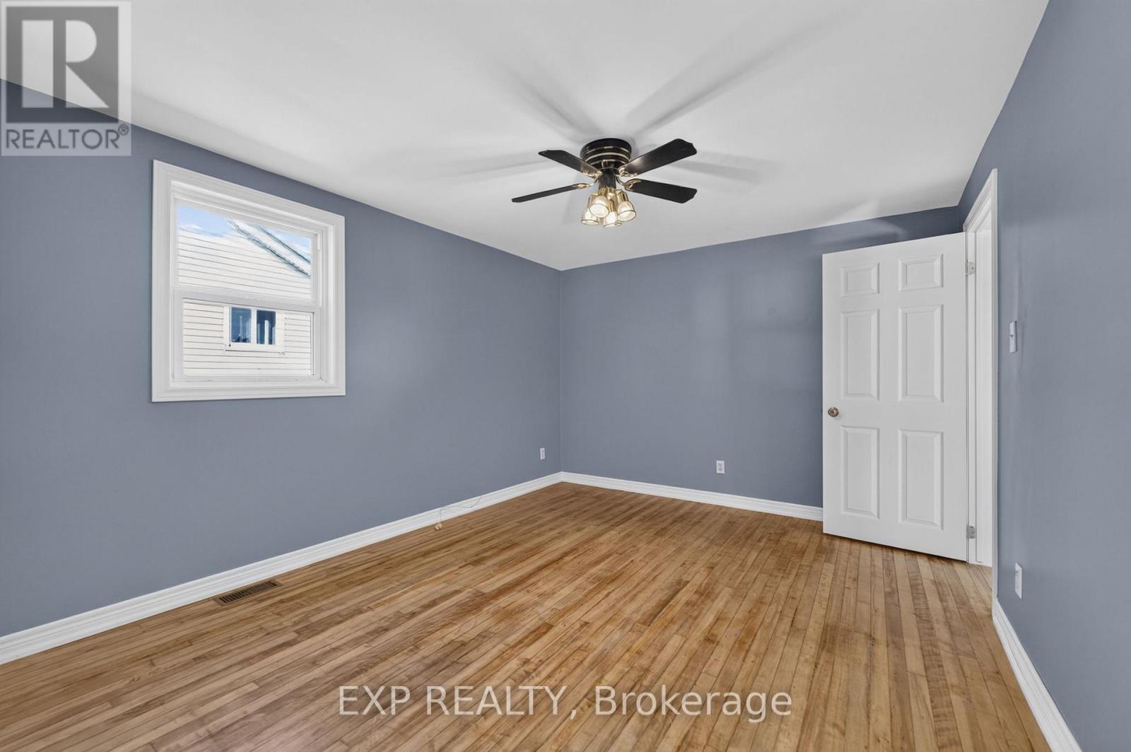 97 Deere Street Property Photo 14