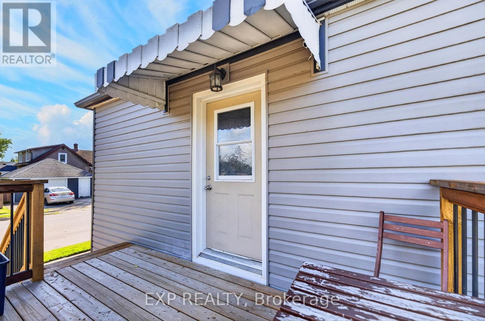 97 Deere Street Property Photo 34