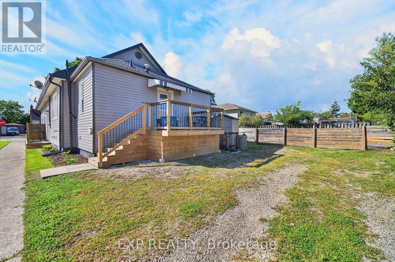 97 Deere Street Property Photo 35