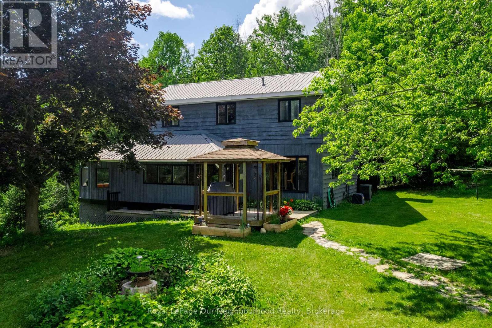 154 Collin Road Property Photo 2