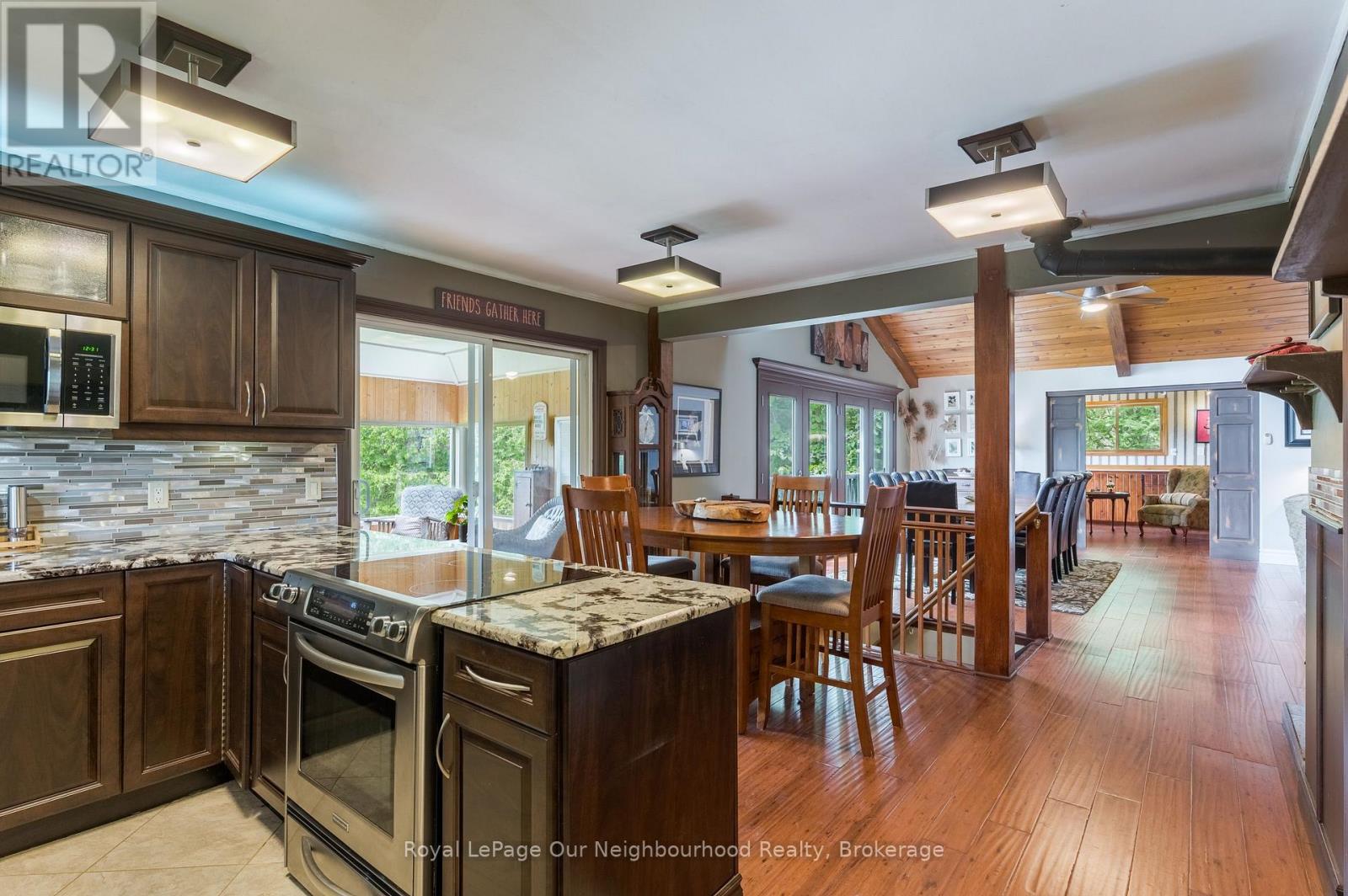 154 Collin Road Property Photo 12