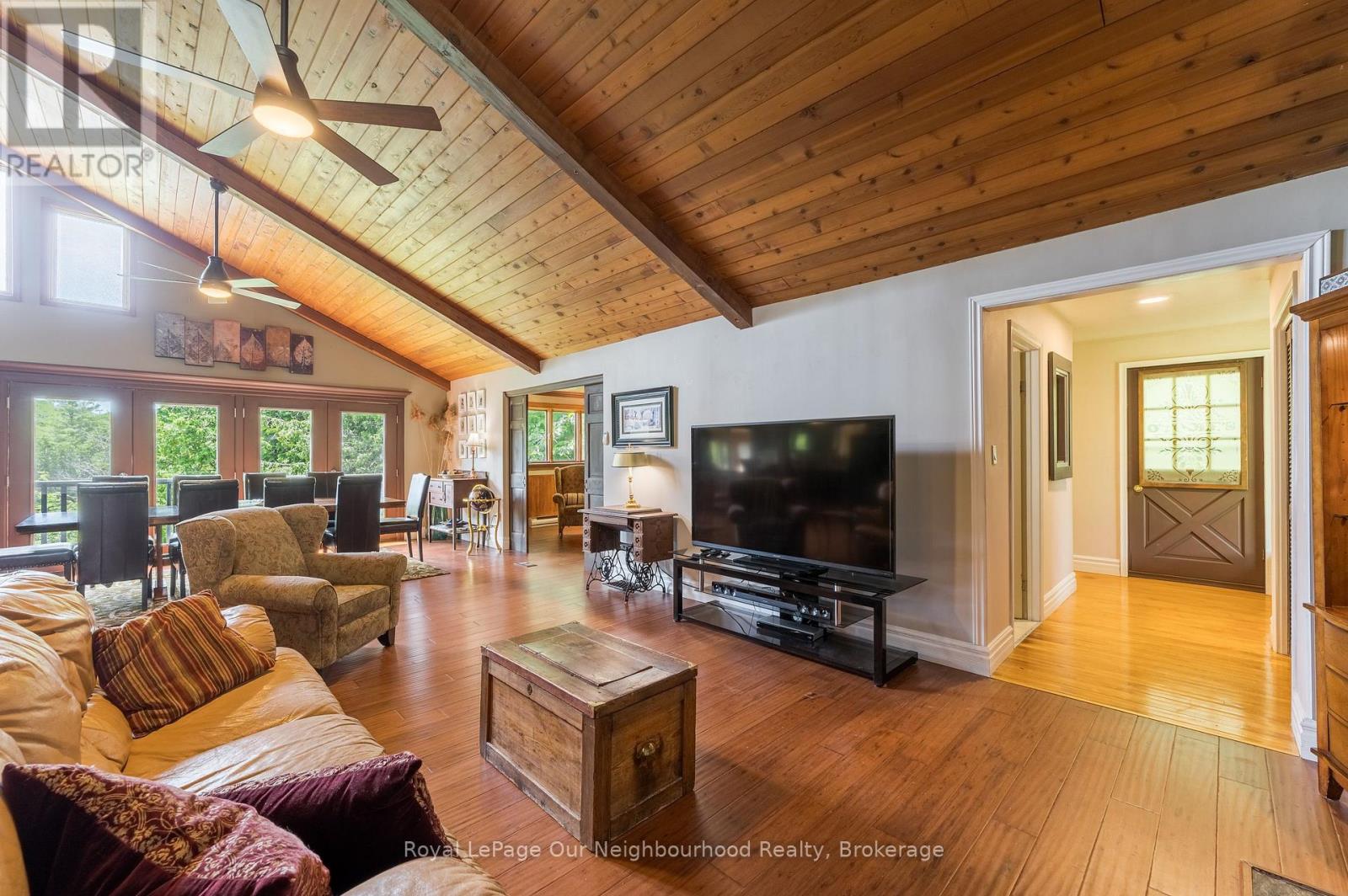 154 Collin Road Property Photo 18