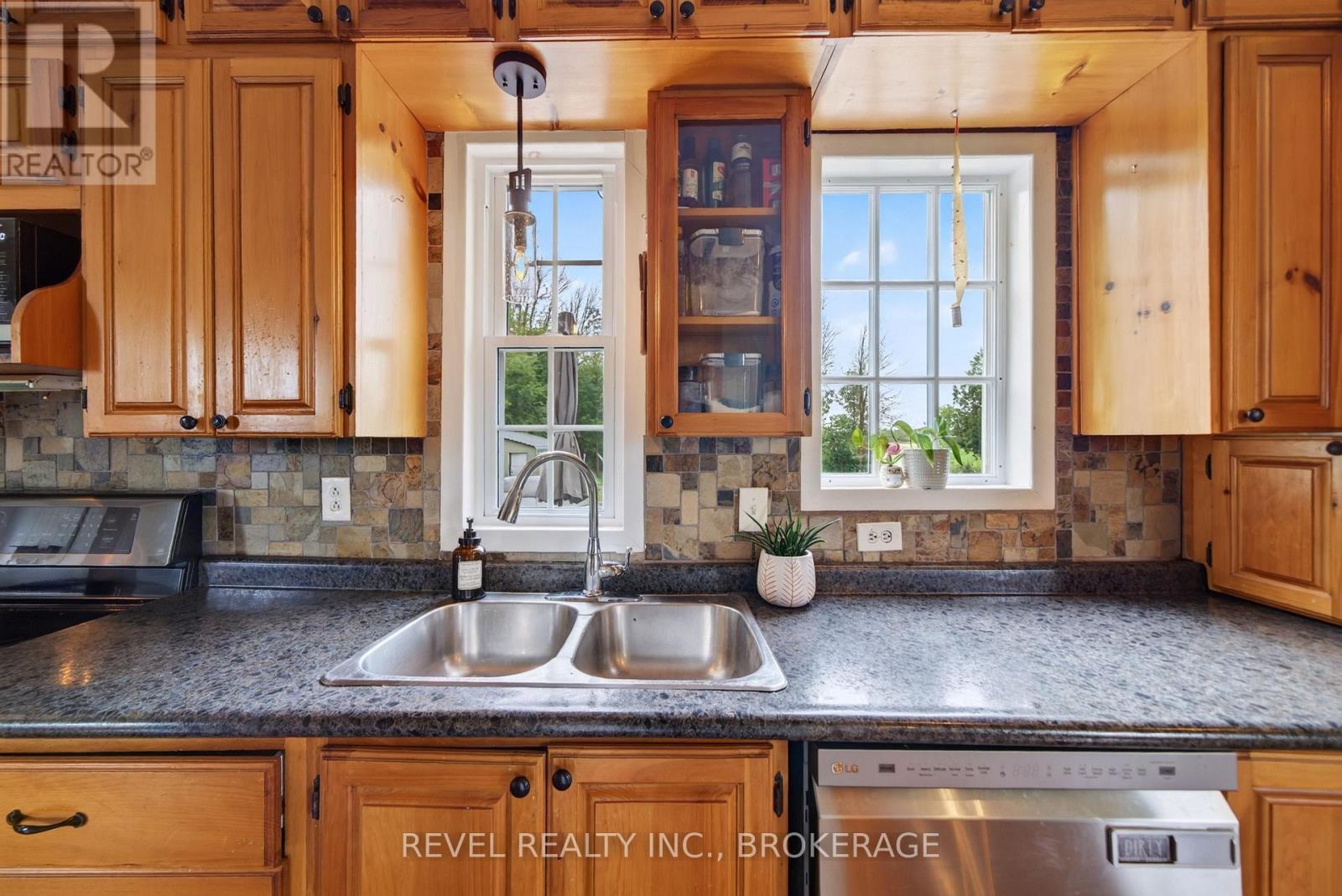 275 Haig Road Property Photo 7