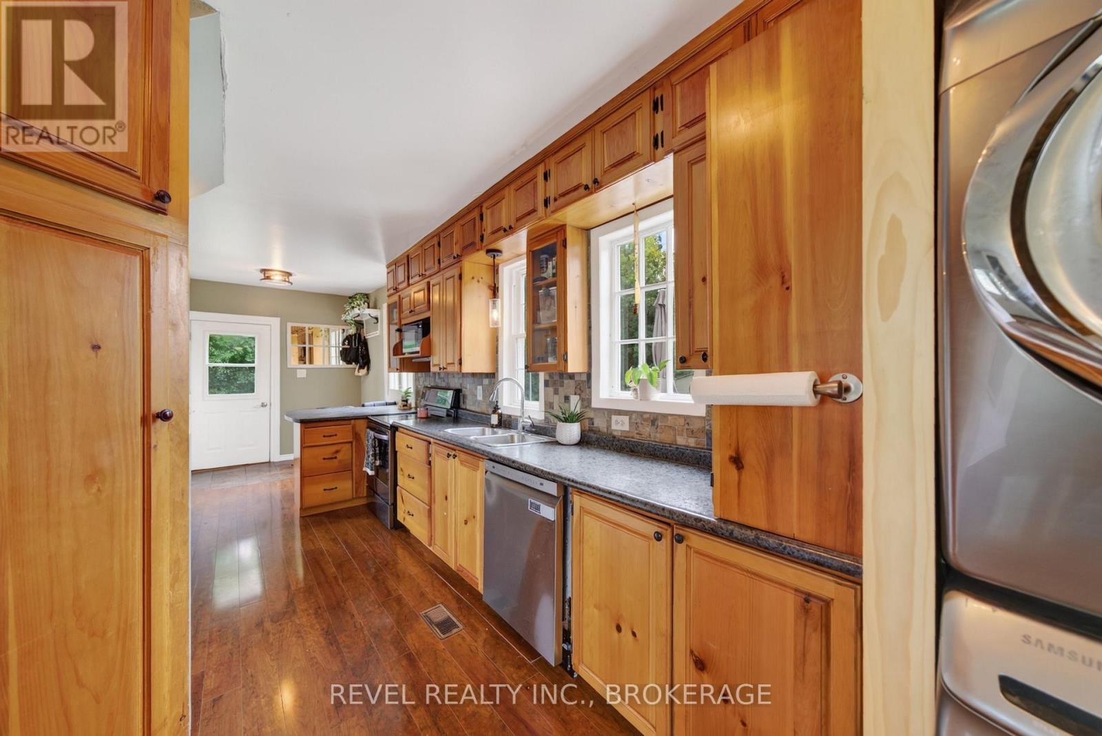 275 Haig Road Property Photo 9