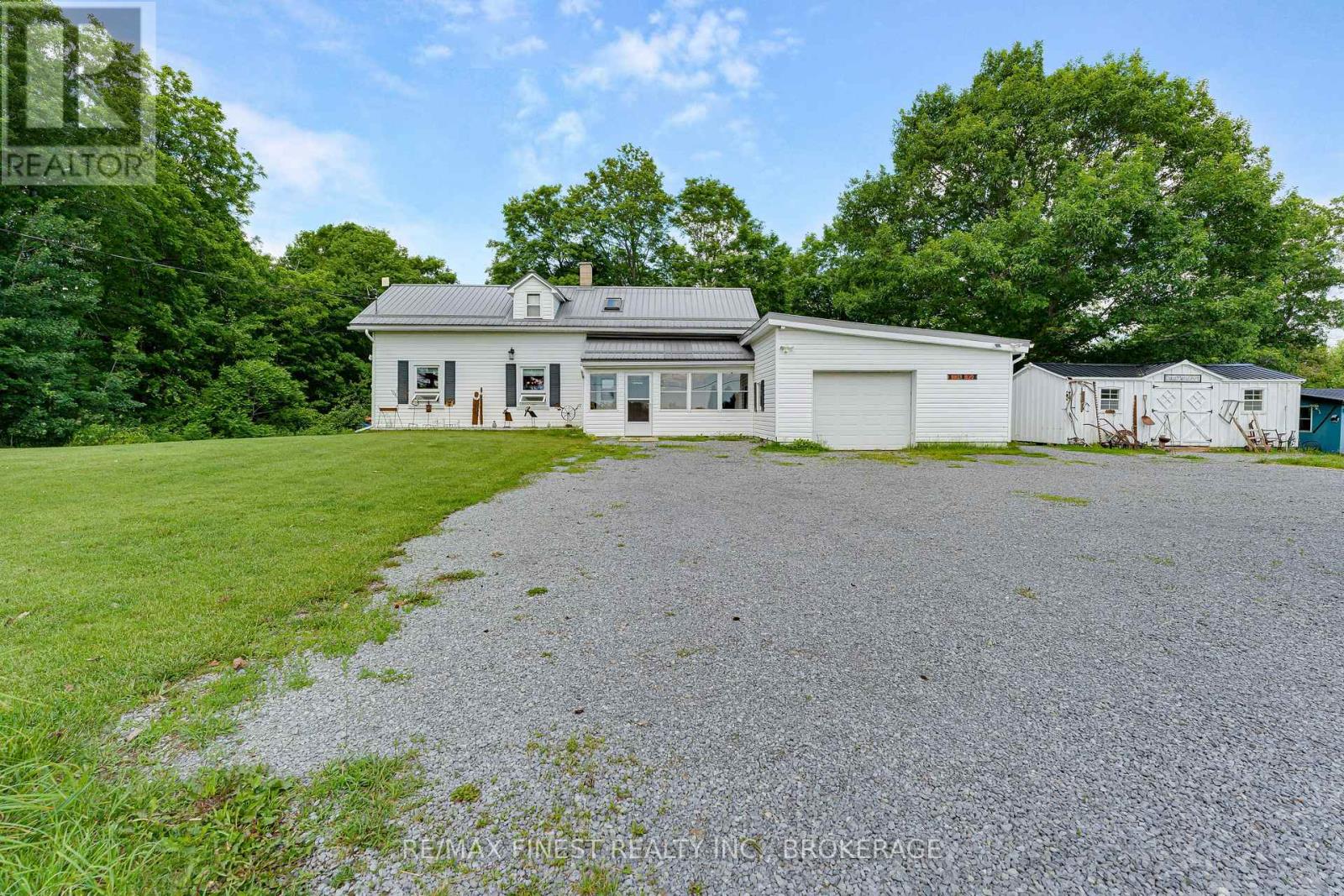 2018 Rutledge Road Property Photo 2