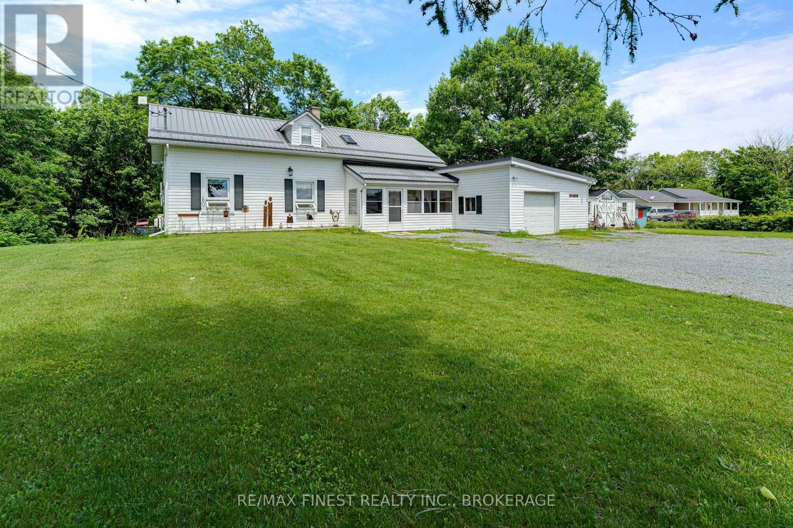 2018 Rutledge Road Property Photo 3