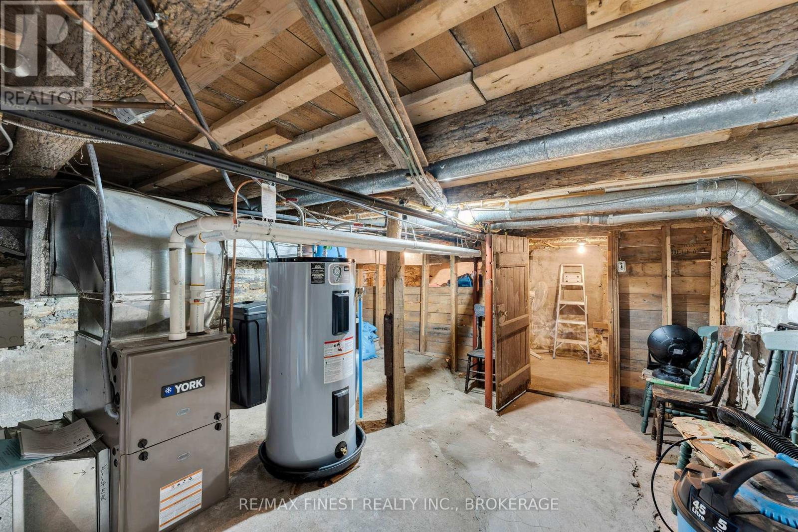 2018 Rutledge Road Property Photo 32
