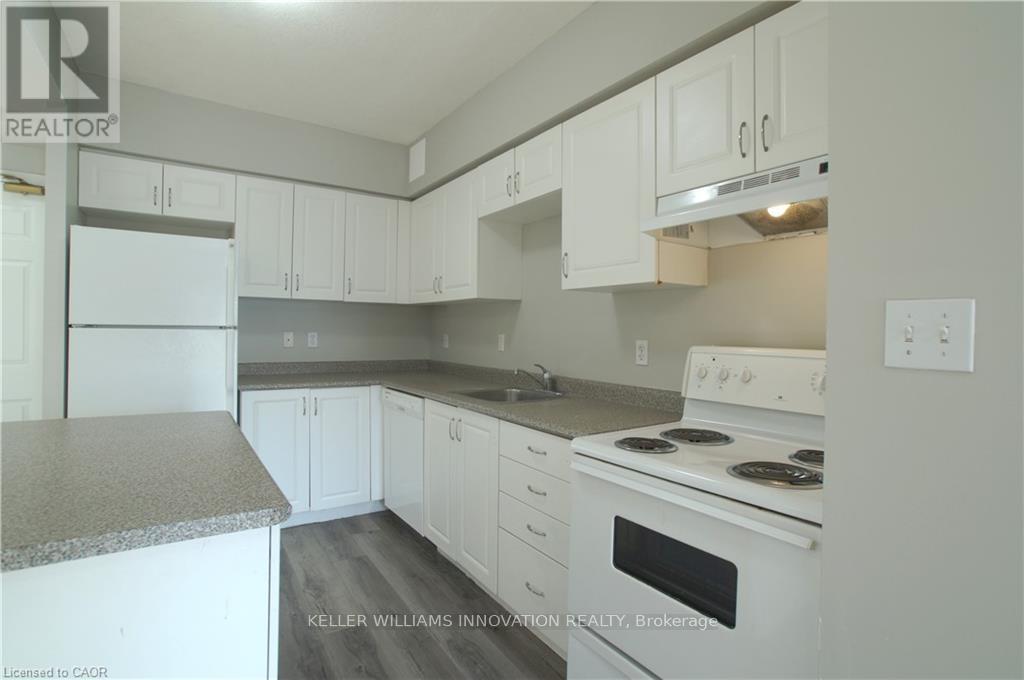 403 - 736 Old Albert Street Property Photo 3