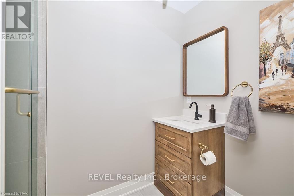 26 Oakridge Boulevard Property Photo 20