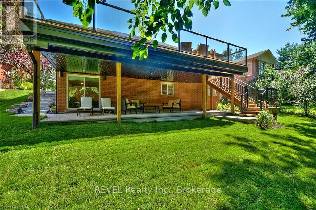 26 Oakridge Boulevard Property Photo 35