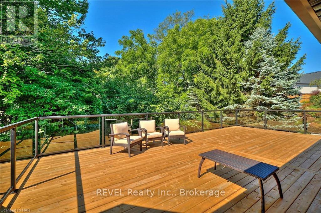 26 Oakridge Boulevard Property Photo 37