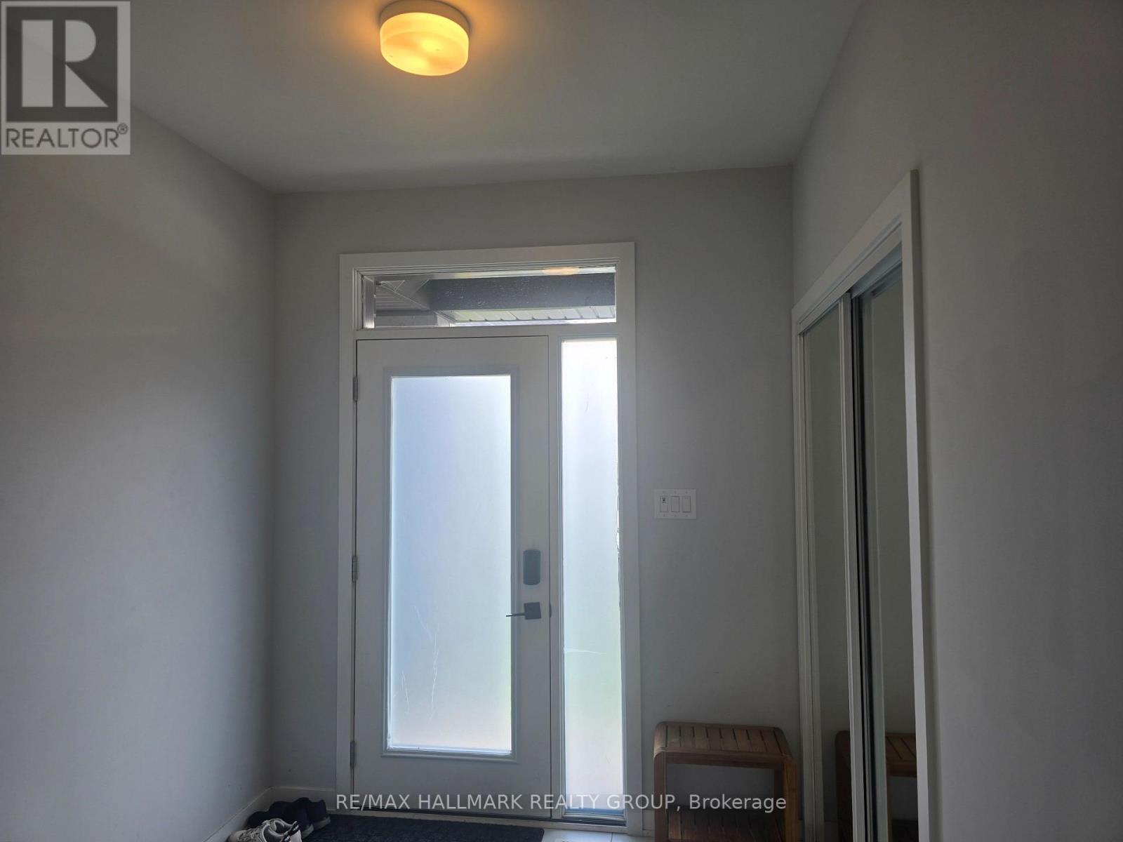 646 Fenwick Way Property Photo 2