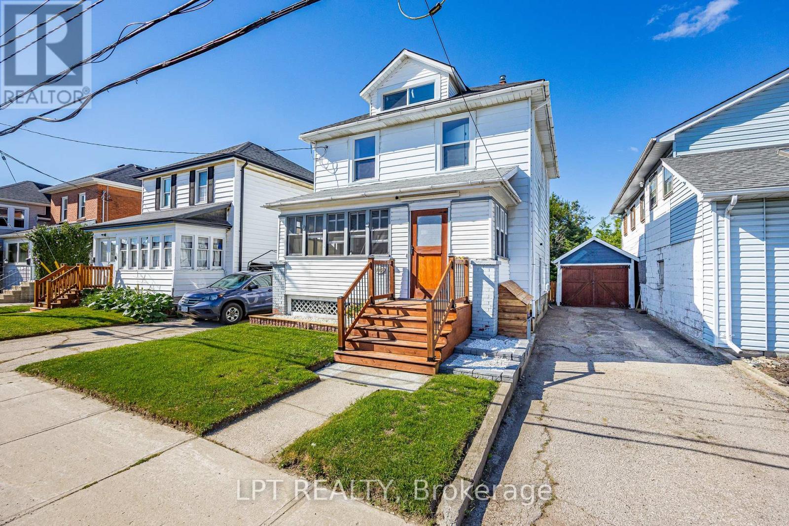 125 CURTIS STREET Property Photo 1