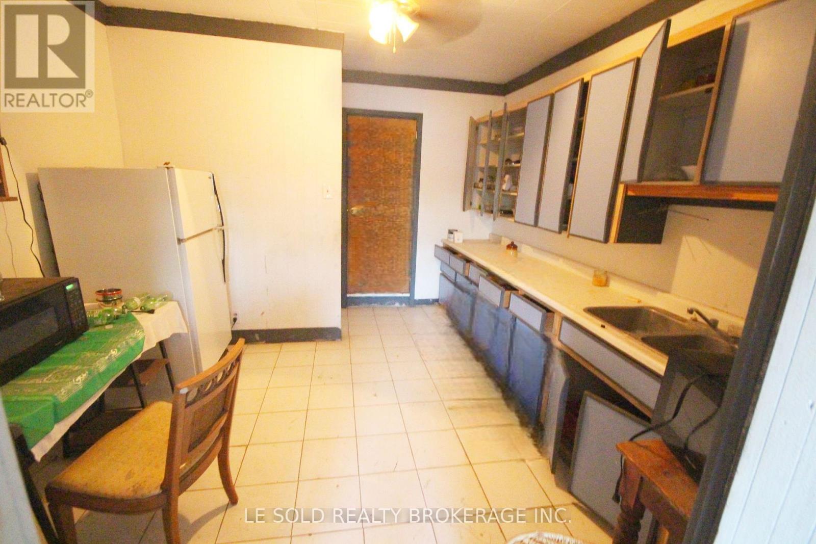 2420 Providence Line Property Photo 13