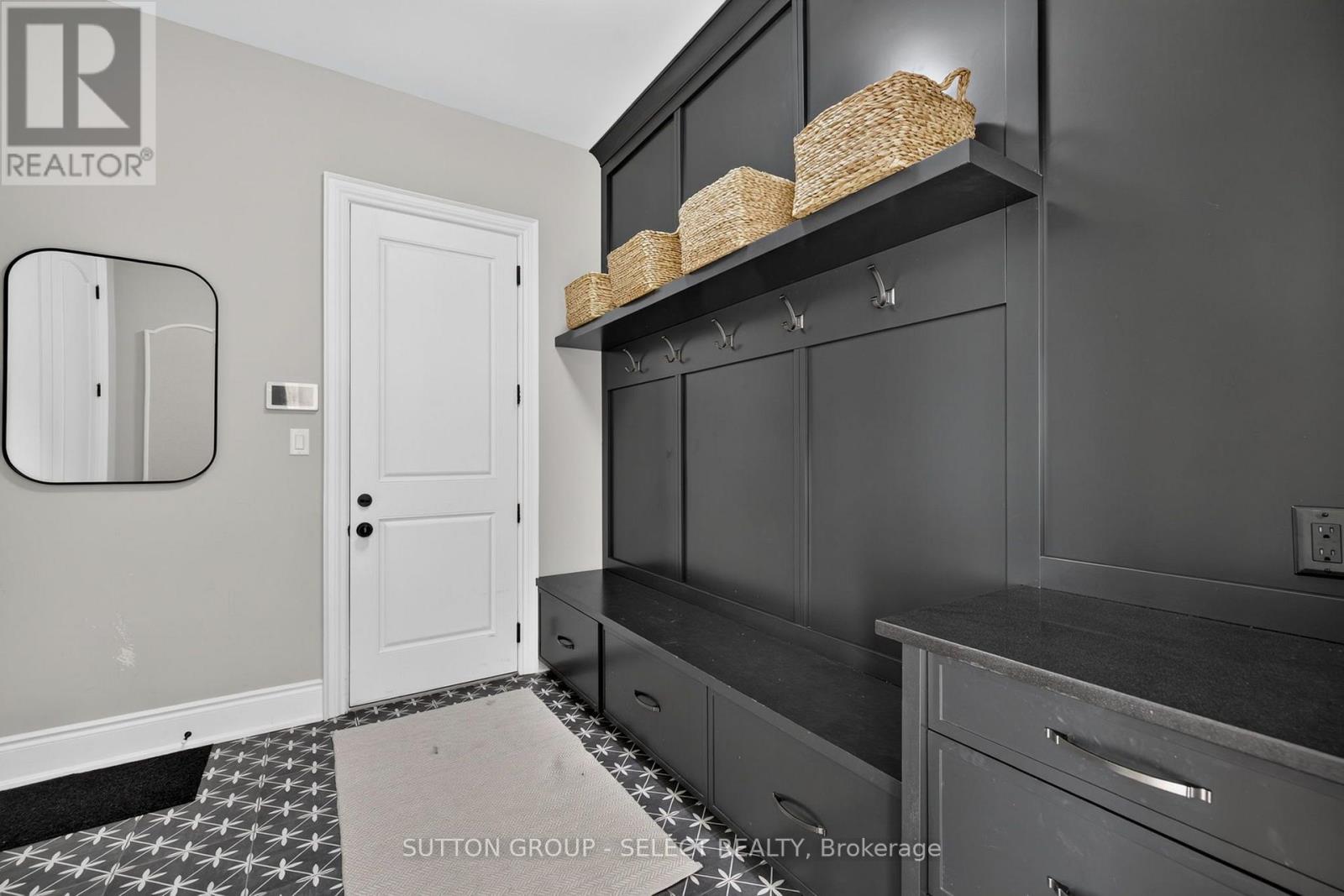 1764 Upper West Avenue Property Photo 17