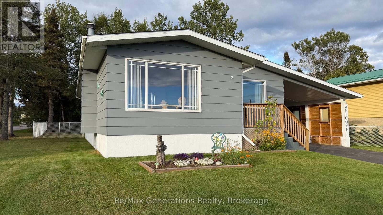 2 CAVANAUGH CRESCENT S Property Photo 1