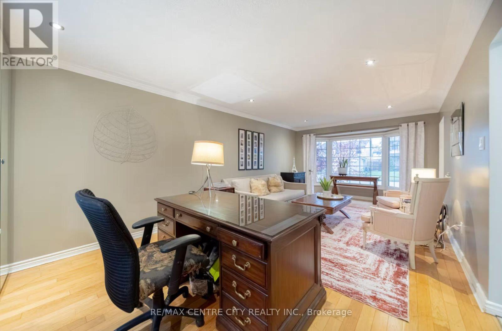 568 Nottinghill Road Property Photo 8