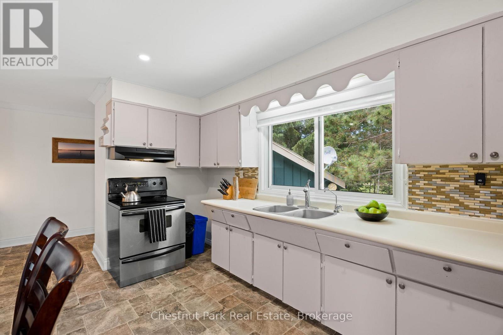 1734 Highway 518 E Highway Property Photo 10