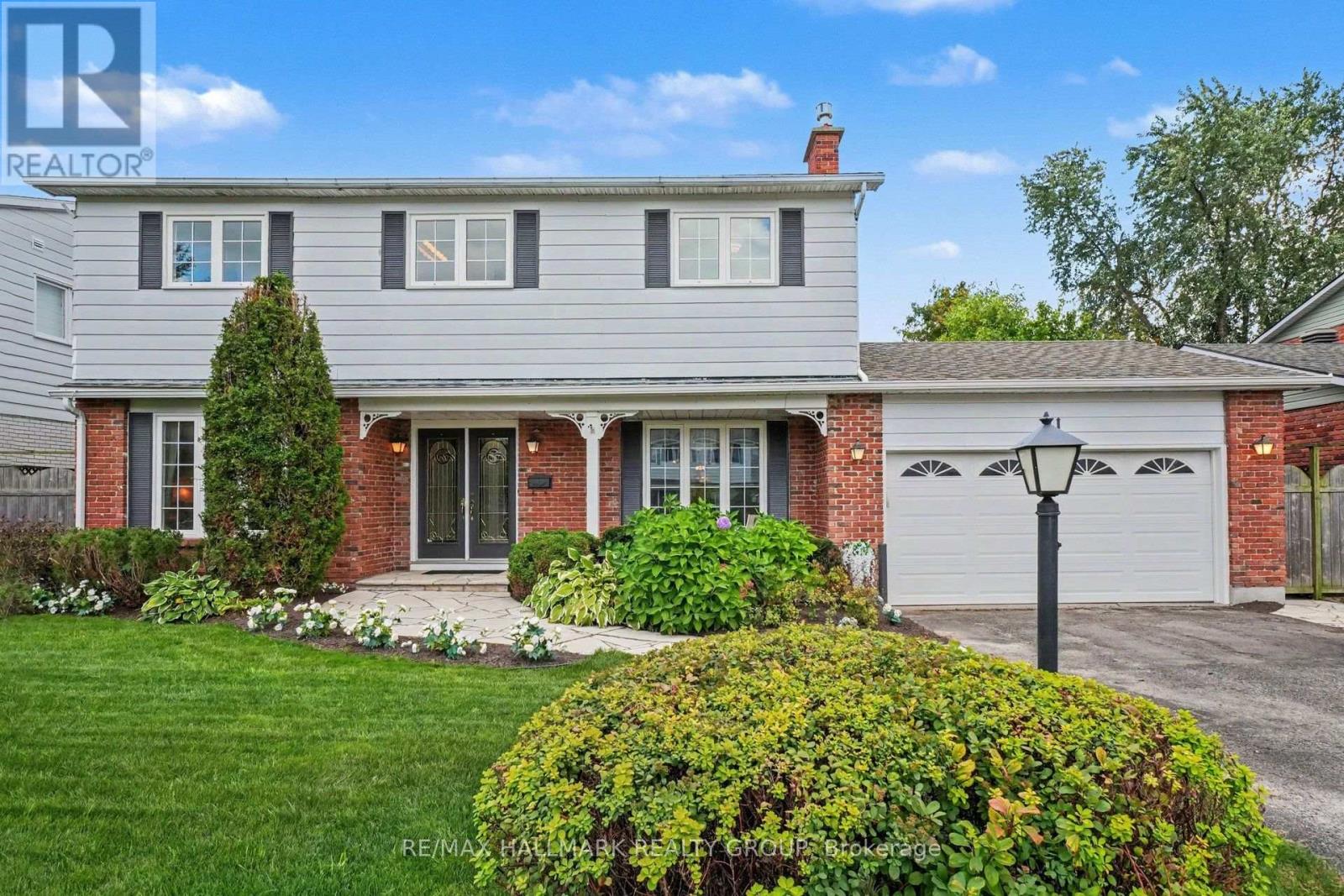 41 Denewood Crescent Property Photo 2
