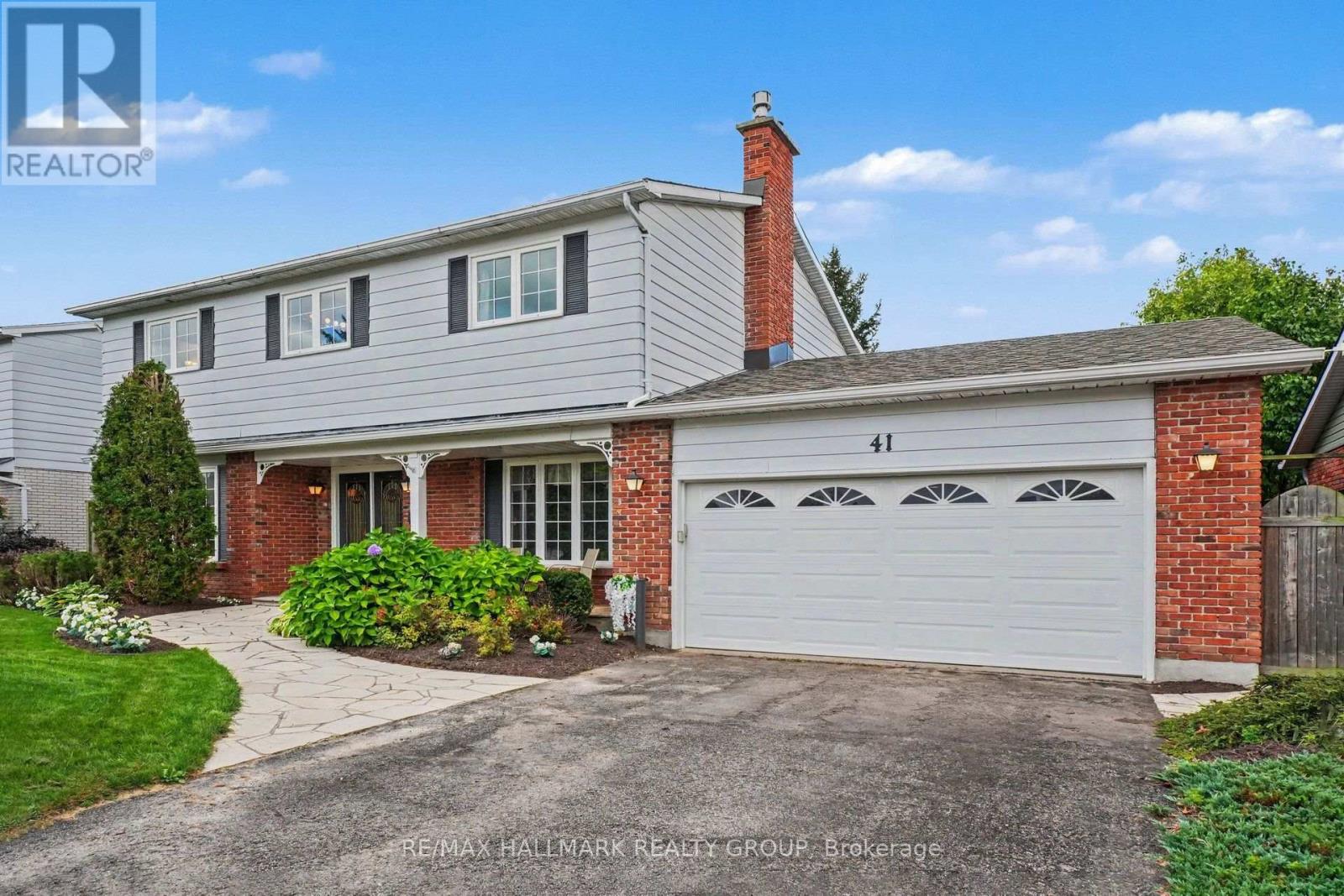 41 Denewood Crescent Property Photo 3
