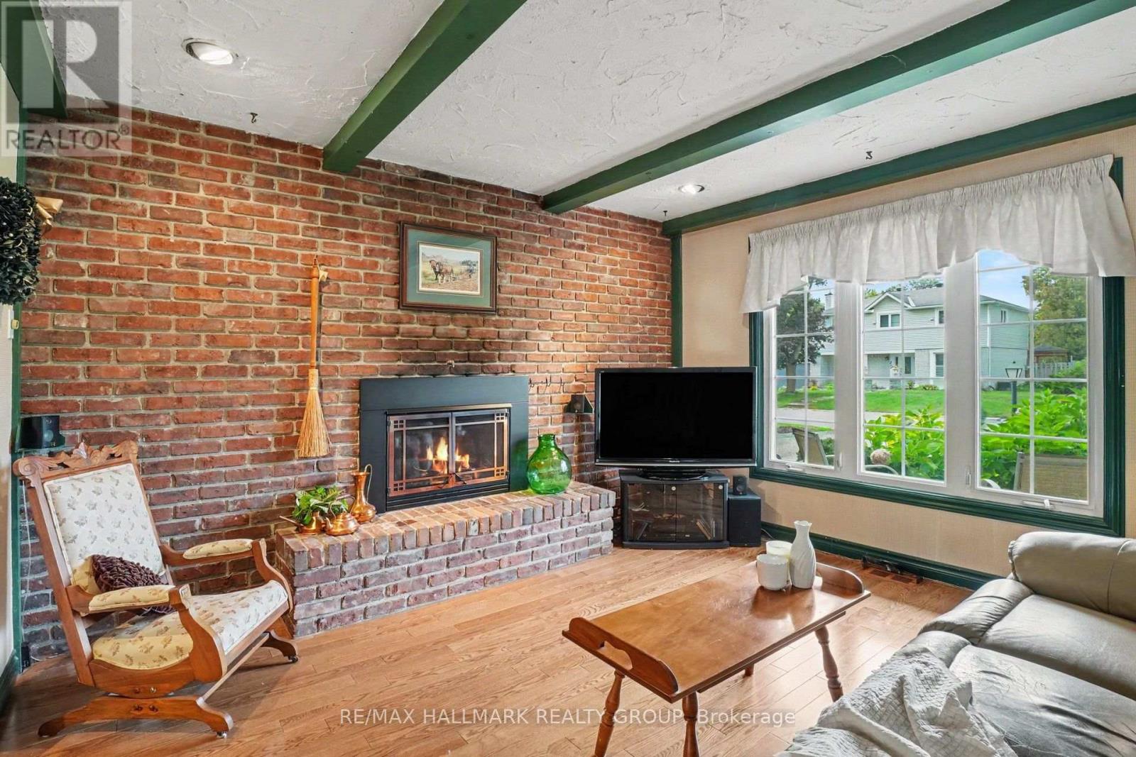41 Denewood Crescent Property Photo 11