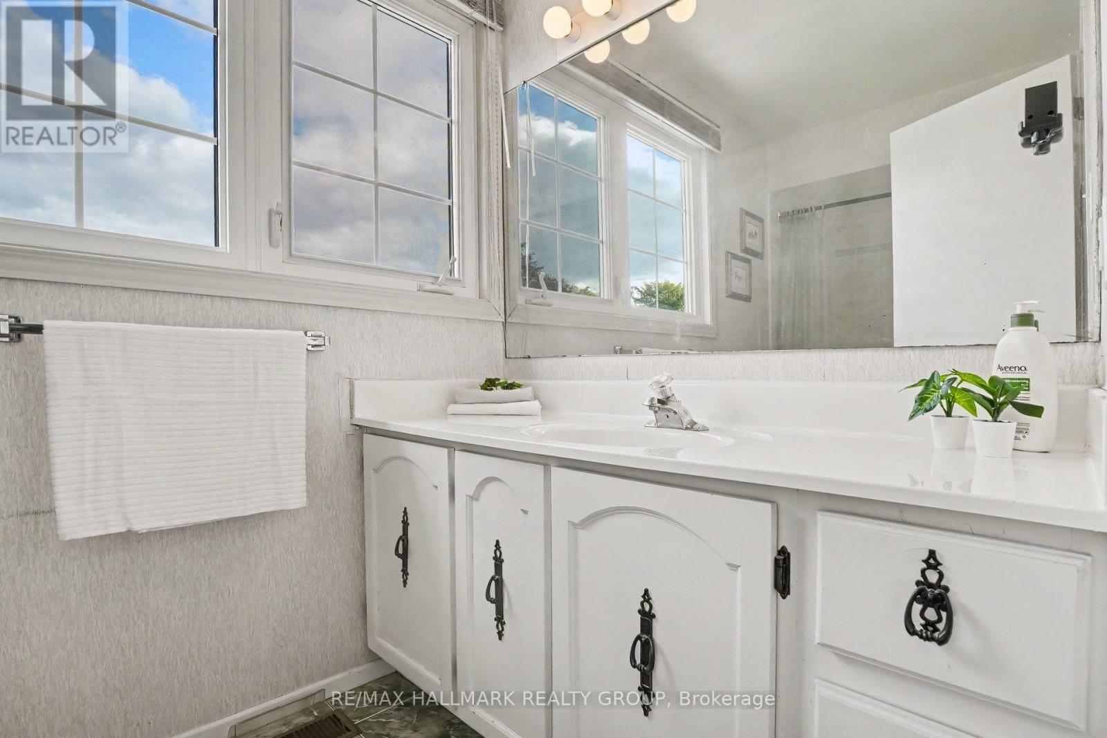 41 Denewood Crescent Property Photo 24