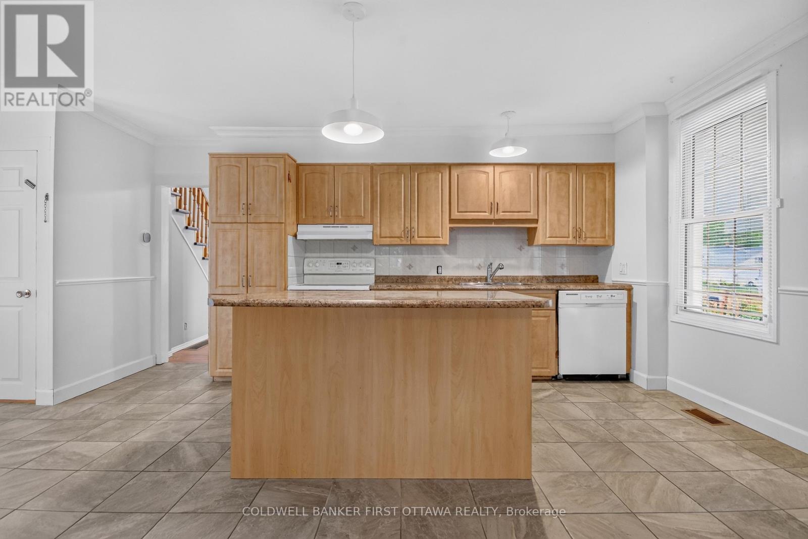 9 Maud Street Property Photo 4