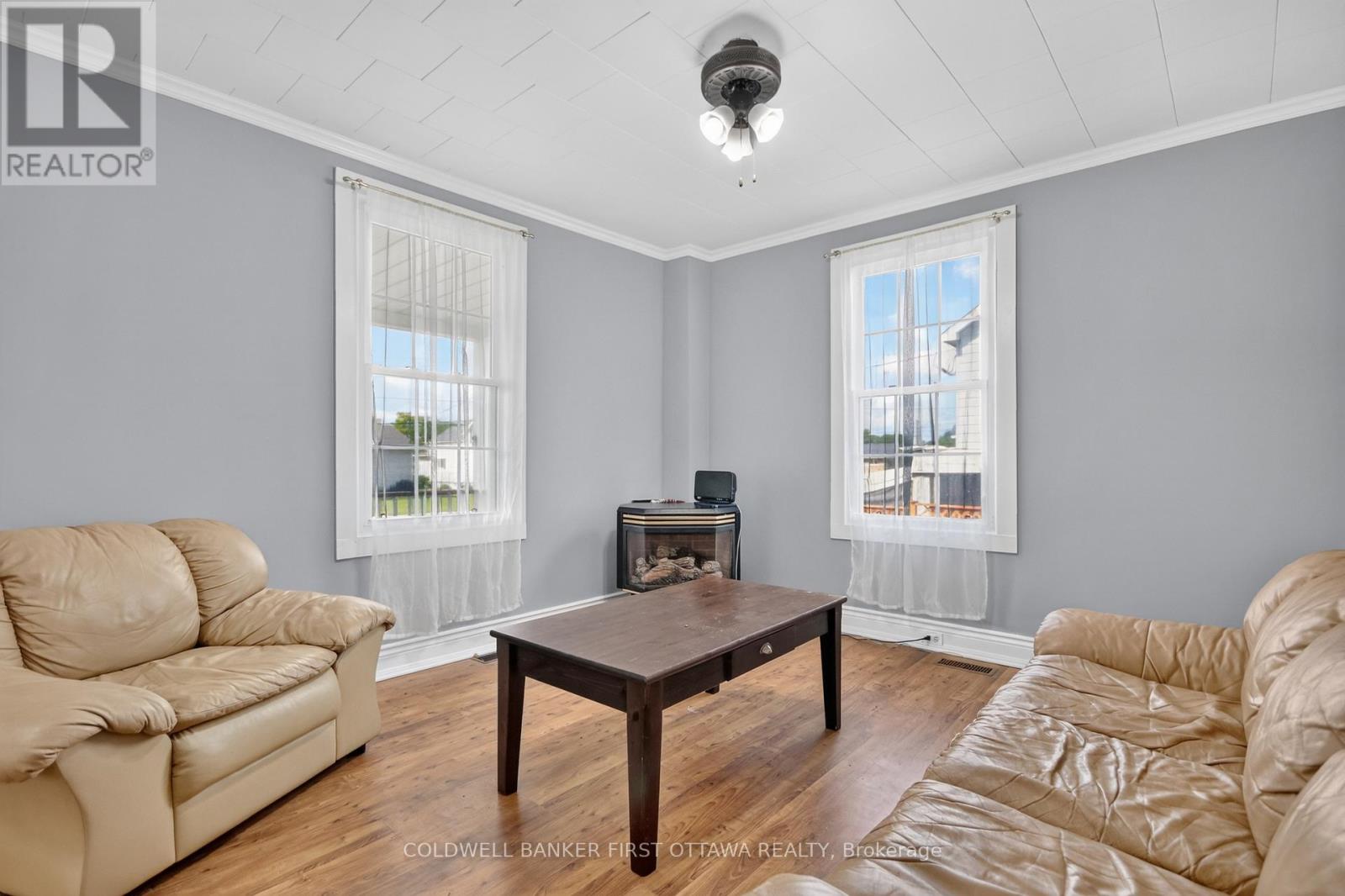 9 Maud Street Property Photo 12