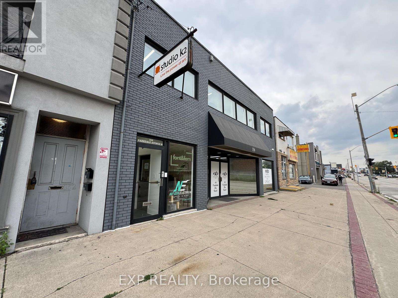 Office #1 - 156 Parkdale Avenue N Property Photo 12