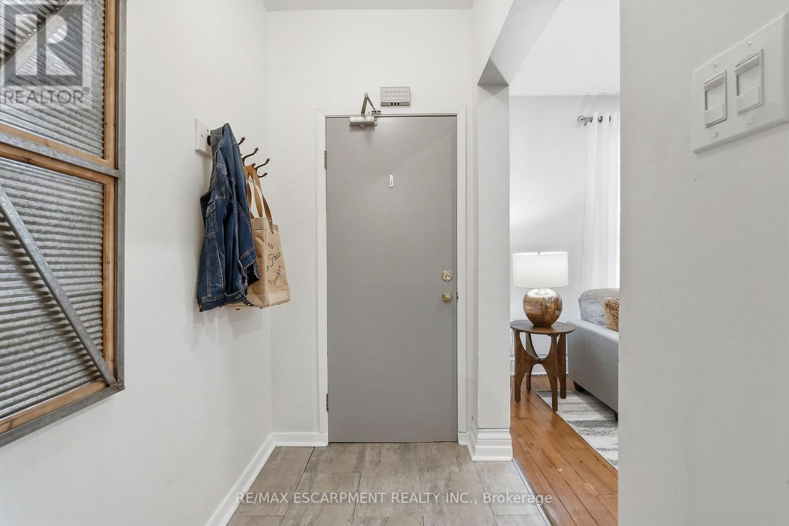 166 Emerald Street S Property Photo 25
