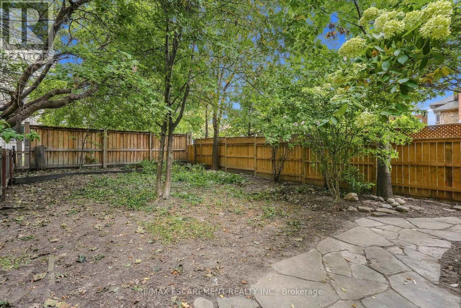 166 Emerald Street S Property Photo 43