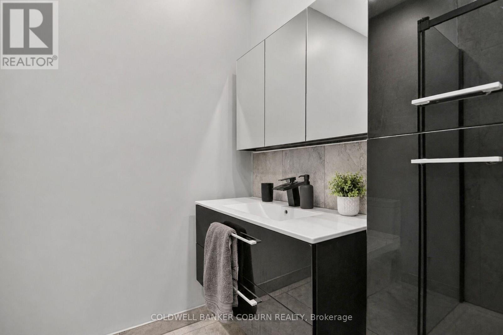 698 Cooper Street Property Photo 15