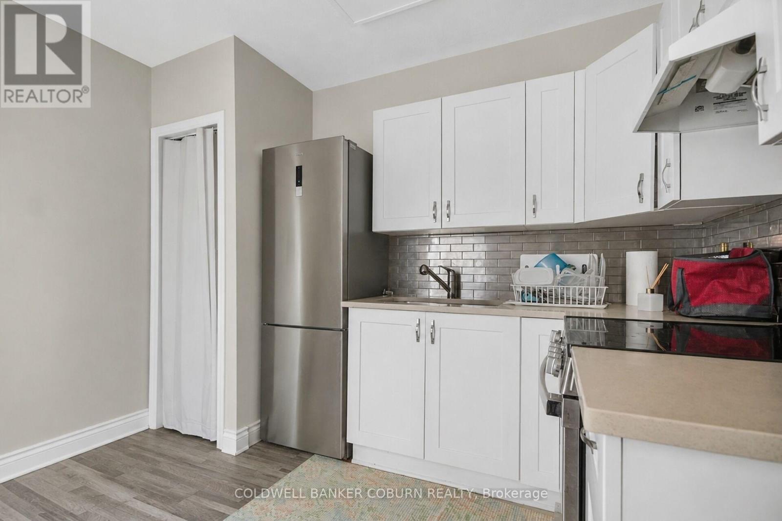 698 Cooper Street Property Photo 21