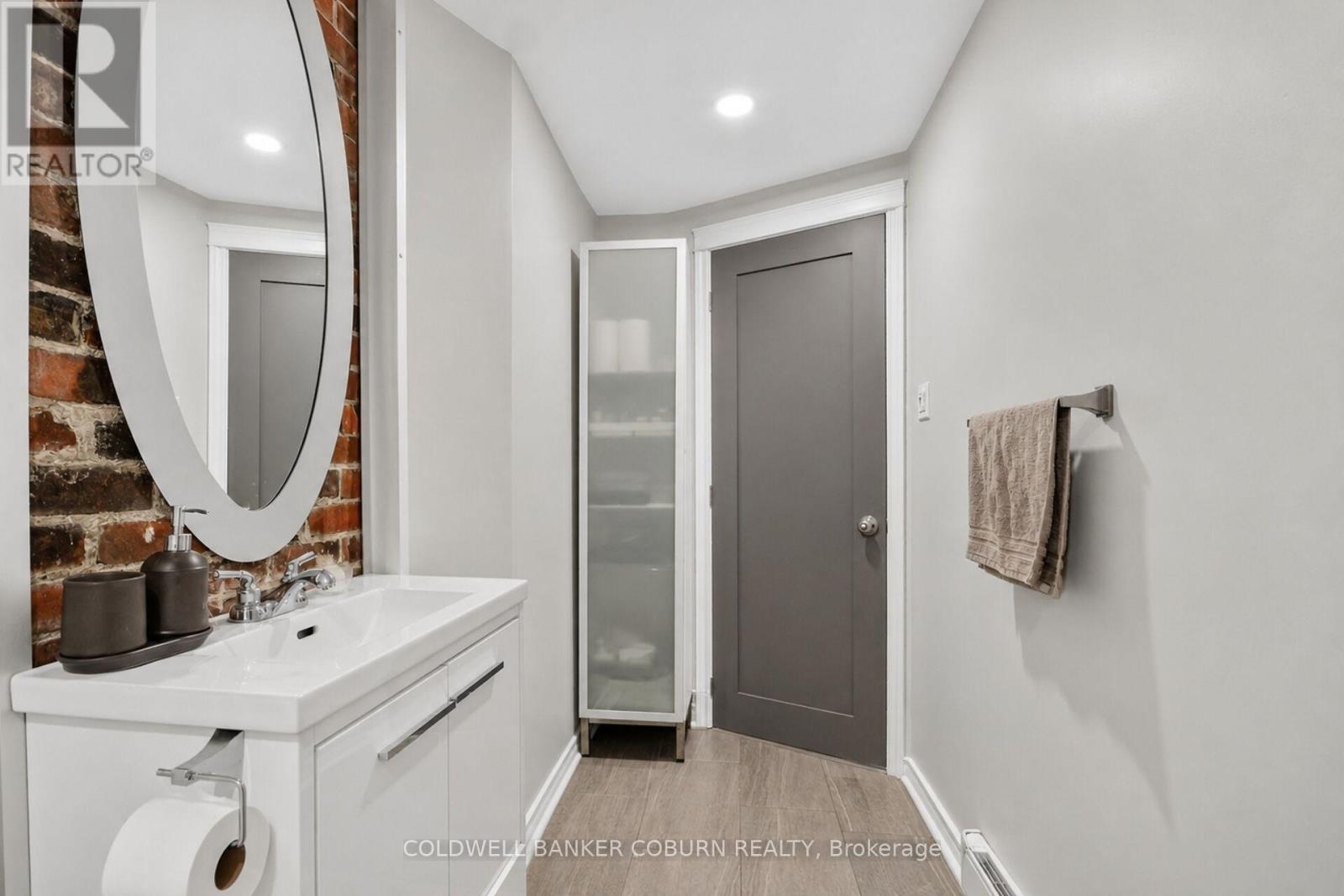 698 Cooper Street Property Photo 33