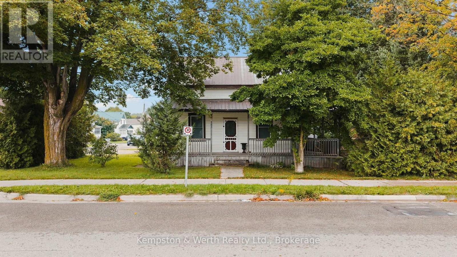 485 Wallace Avenue S Property Photo 5