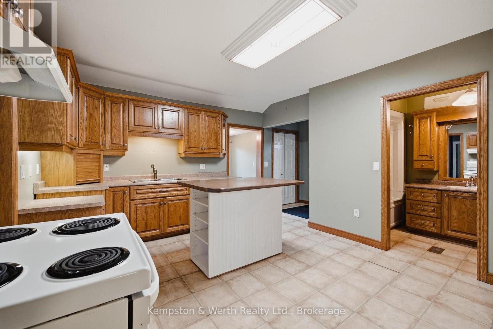 485 Wallace Avenue S Property Photo 13