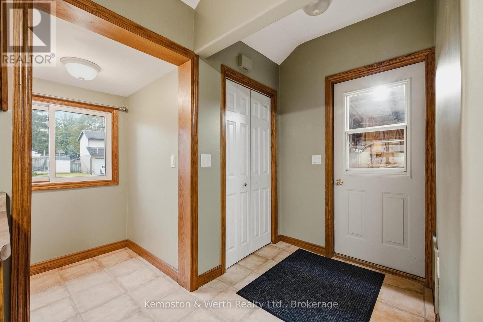 485 Wallace Avenue S Property Photo 18