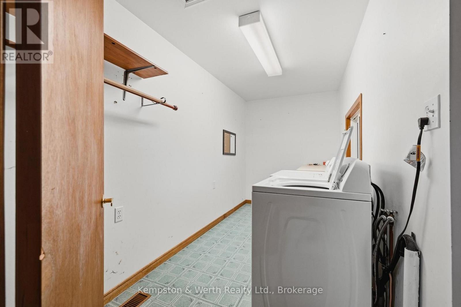 485 Wallace Avenue S Property Photo 27