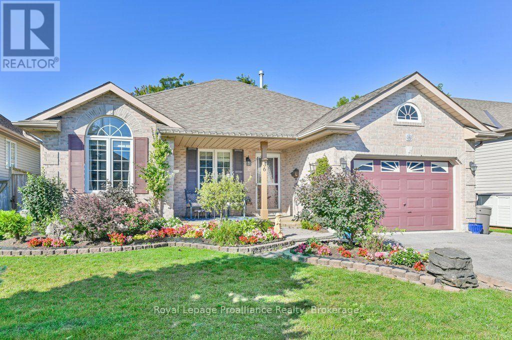 36 HEARTWOOD DRIVE Property Photo 1