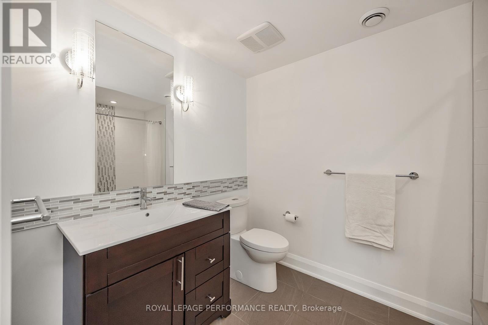 383 Princeton Avenue Property Photo 20