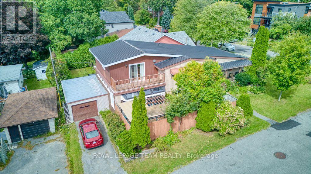 220 Ancaster Avenue Property Photo 2