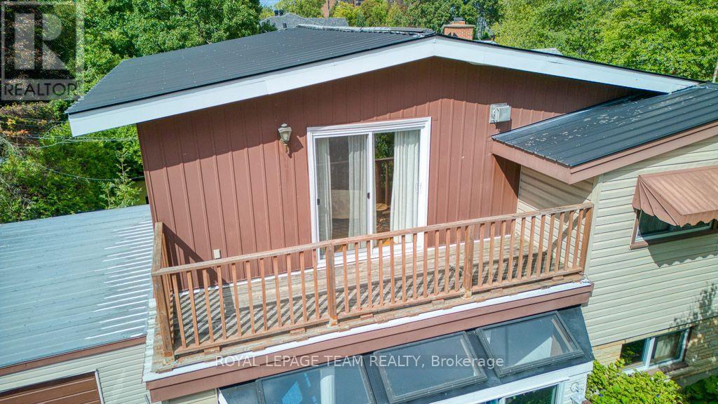 220 Ancaster Avenue Property Photo 3