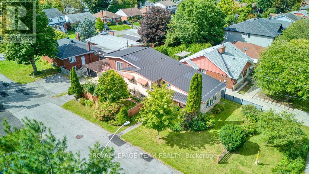 220 Ancaster Avenue Property Photo 4