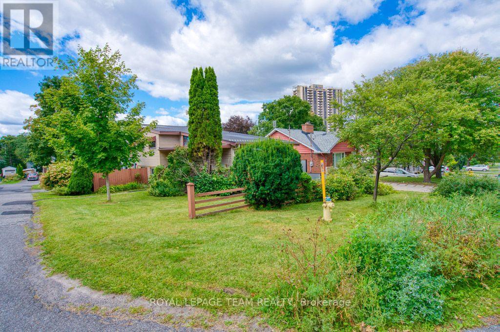 220 Ancaster Avenue Property Photo 7