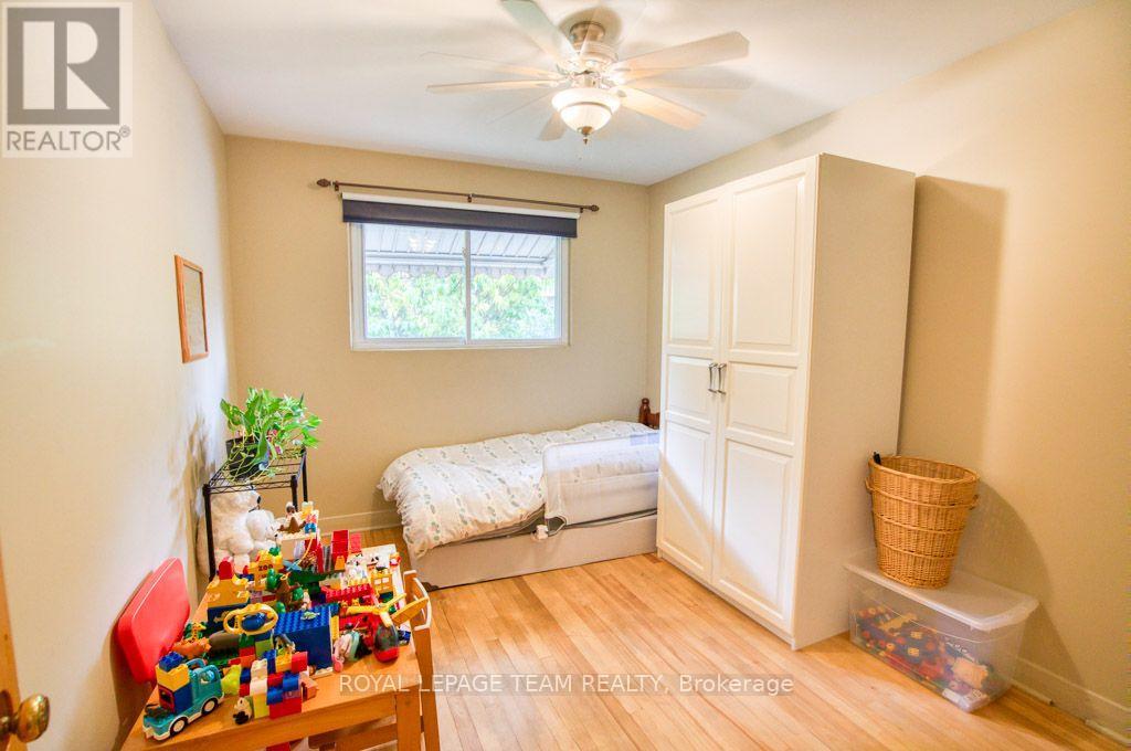 220 Ancaster Avenue Property Photo 29