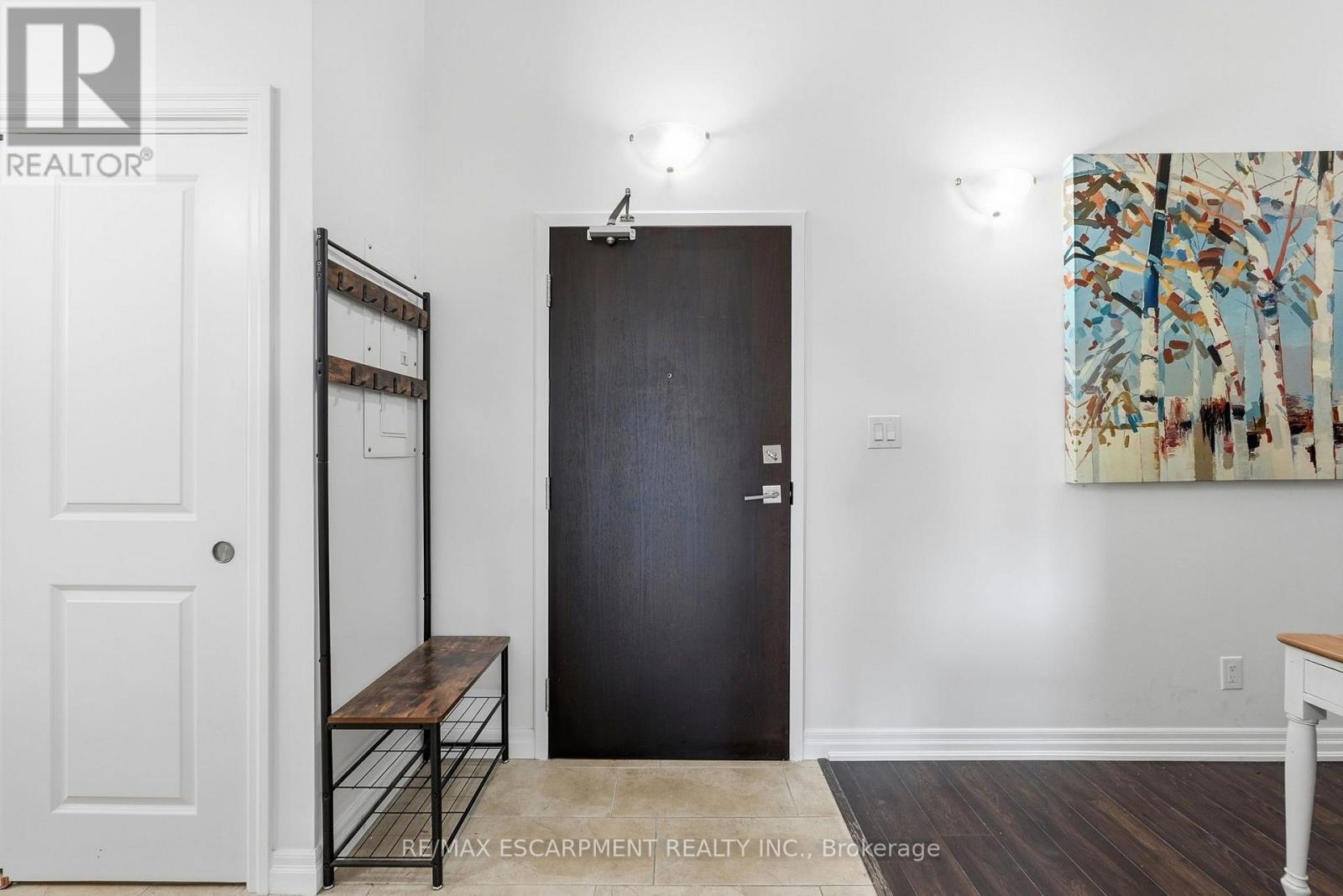 321 - 170 Rockhaven Lane Property Photo 4