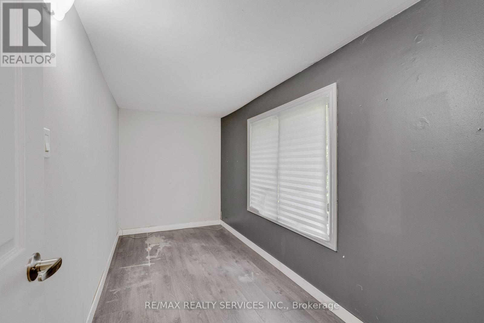 104 Hess Street S Property Photo 16