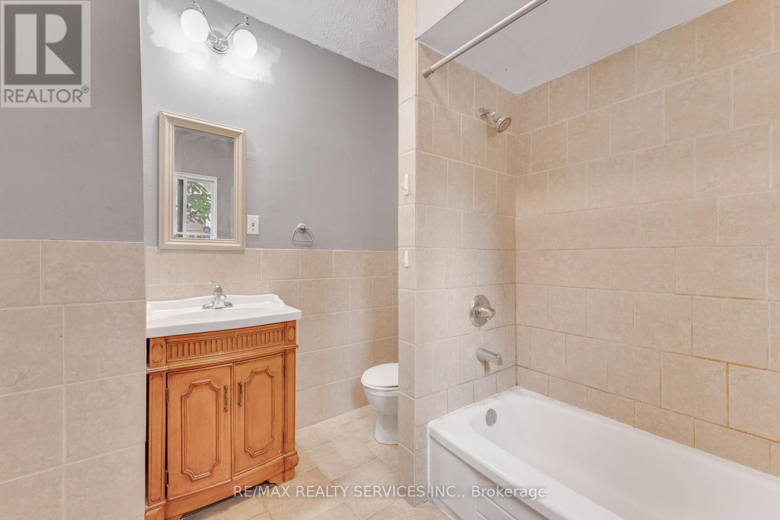 104 Hess Street S Property Photo 22
