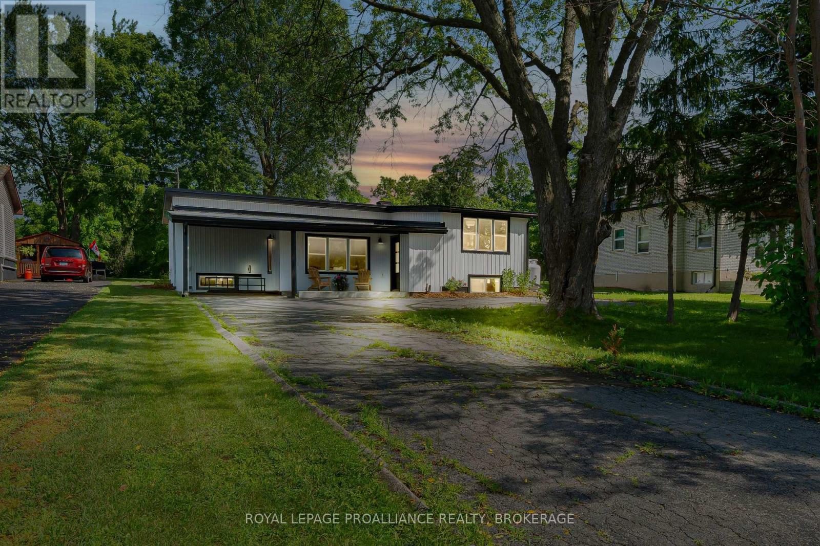 104 Main Street Property Photo
